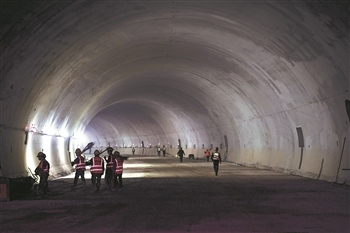 福州重点疏堵工程隧道贯通 城市交通瓶颈迎来新突破